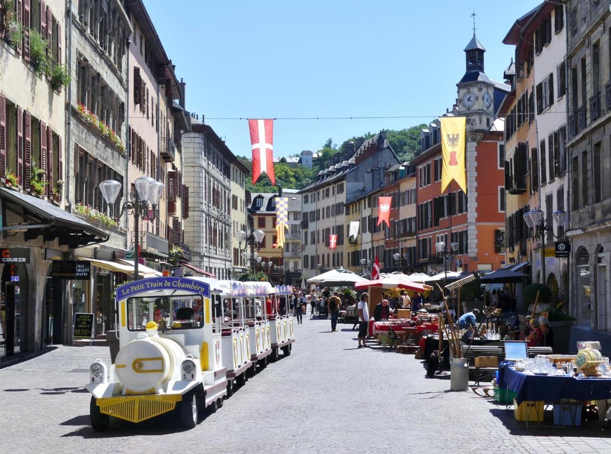 Appartement D Exception 100M2 Avec Parking - Centre Historique Chambéry Esterno foto