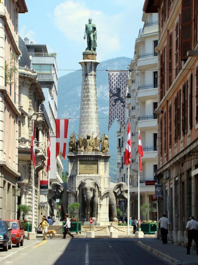 Appartement D Exception 100M2 Avec Parking - Centre Historique Chambéry Esterno foto