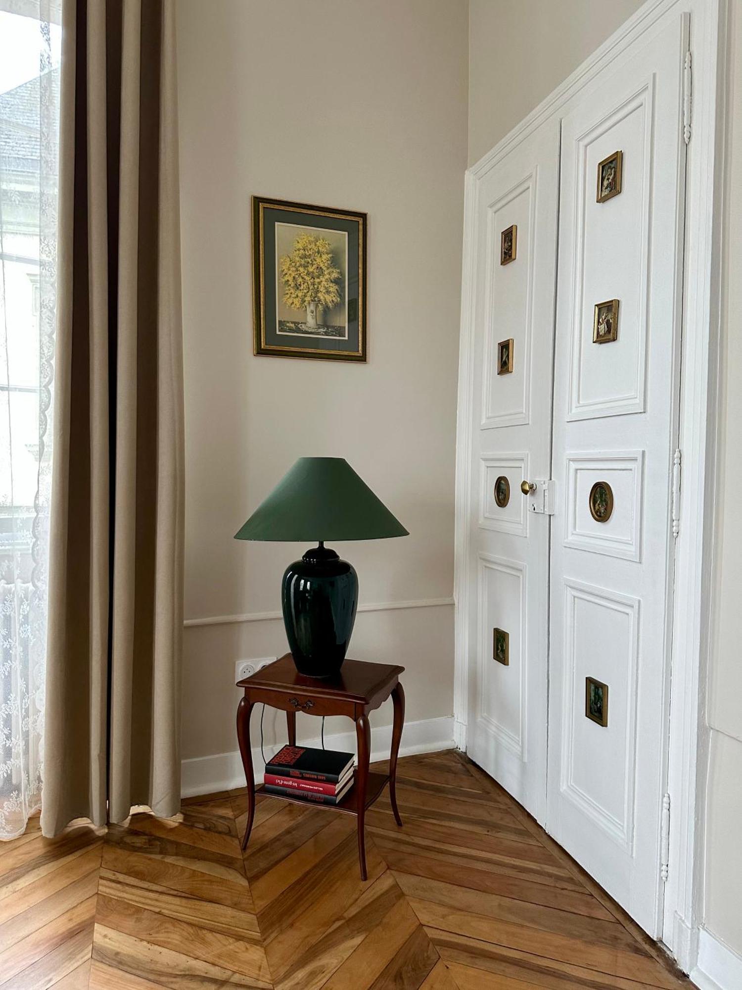 Appartement D Exception 100M2 Avec Parking - Centre Historique Chambéry Esterno foto